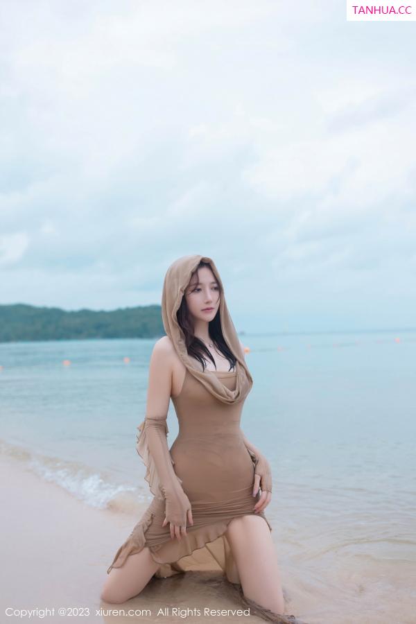 鱼子酱fish  [XiuRen]高清写真图 2023.08.25 No.7288 鱼子酱Fish 沙滩美腿第9张图片